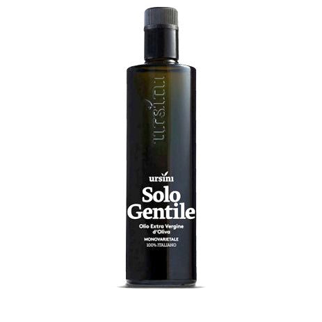 The Solo Gentile di Chieti Extra Virgin Olive Oil from Ursini is produced exclusively from handpicking and cold-pressing Gentile di Chieti olives, the traditional olive variety of Abruzzo. This olive oil is aromatic, with notes of fresh herbs. On the palate, it is medium-fruity and creamy with hints of grassiness.