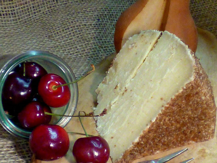 Pecorino Brigantaccio - A Bold Cave Matured Pecorino